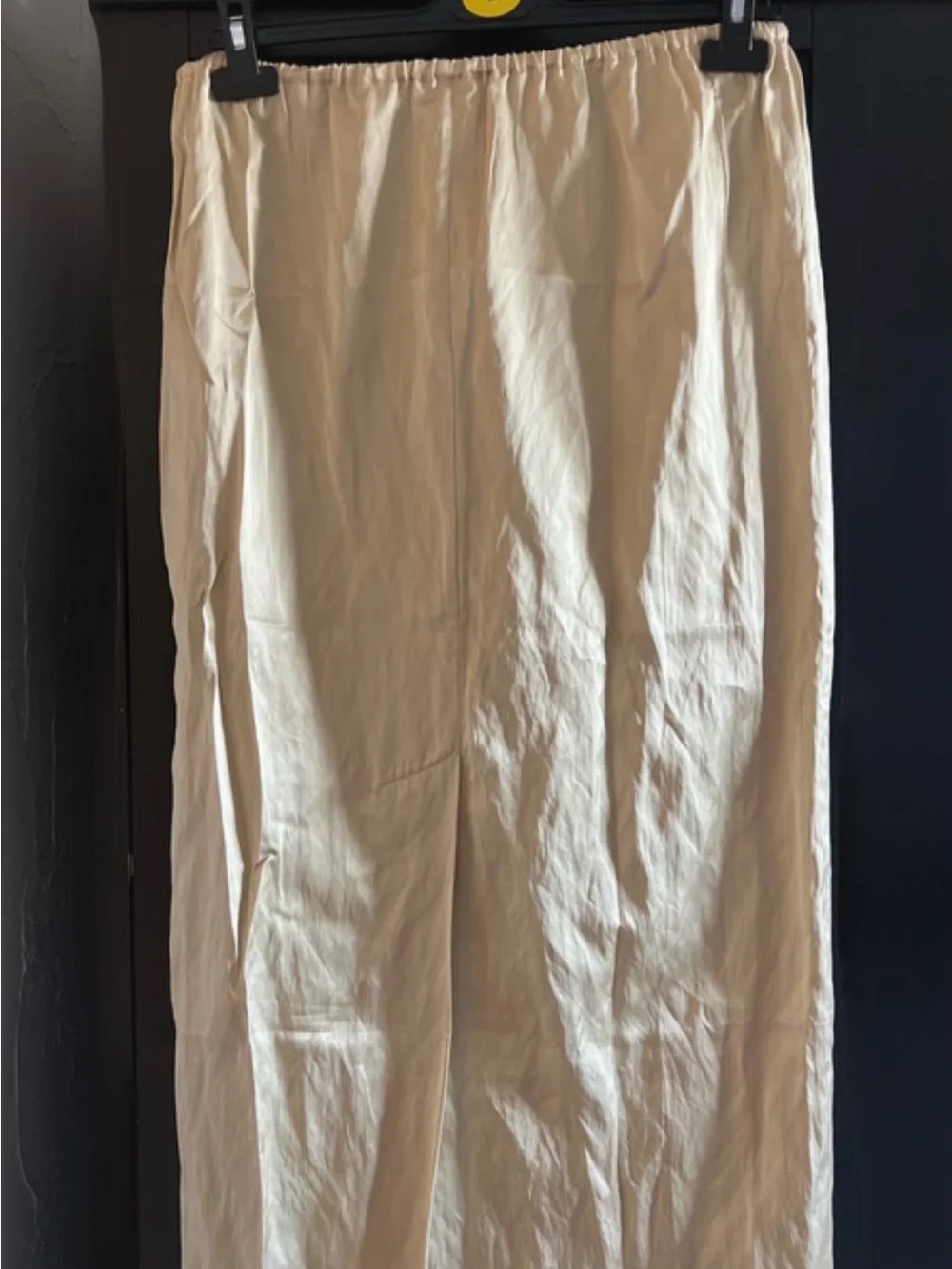 Massimo Dutti - Elegant Cream Satin Midi Skirt - Women Size L